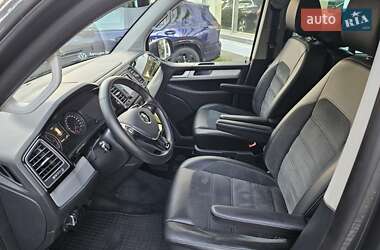 Мінівен Volkswagen Multivan 2015 в 