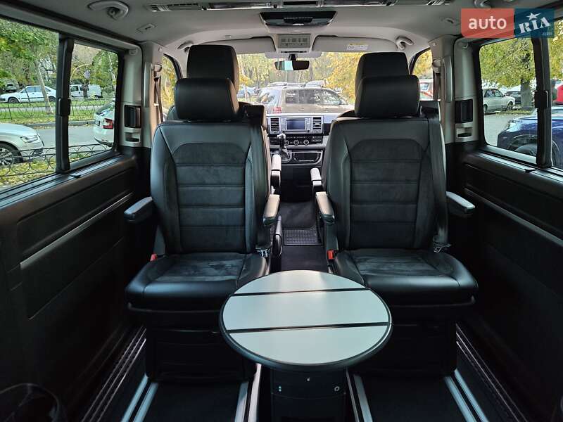 Минивэн Volkswagen Multivan 2015 в Киеве