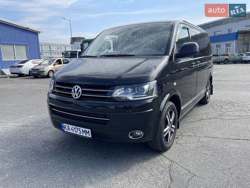 Минивэн Volkswagen Multivan 2012 в Киеве