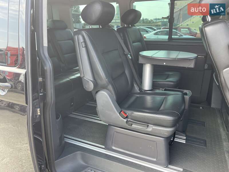 Минивэн Volkswagen Multivan 2012 в Киеве