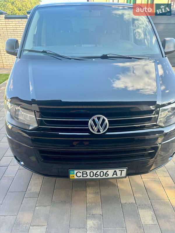Мінівен Volkswagen Multivan 2011 в Чернігові