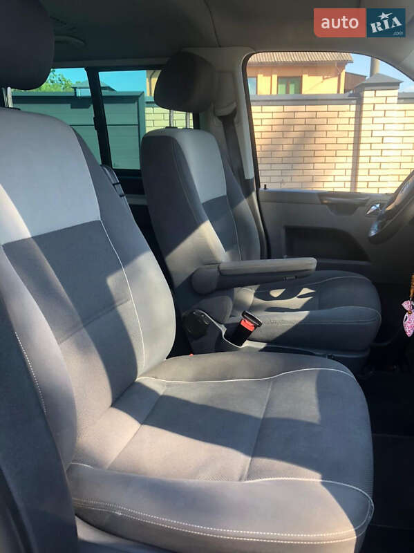 Мінівен Volkswagen Multivan 2011 в Чернігові