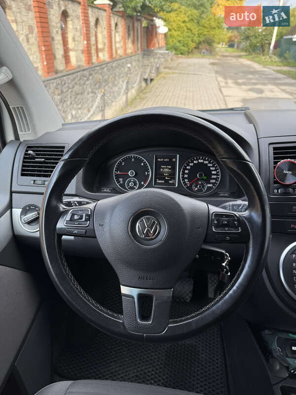 Минивэн Volkswagen Multivan 2015 в Красилове фото 28 Минивэн Volkswagen Multivan 2015 в Красилове