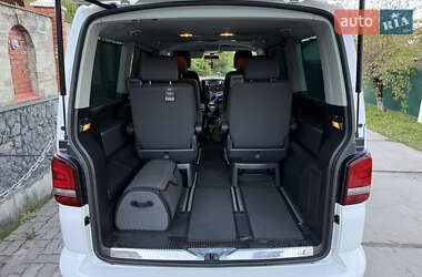 Мінівен Volkswagen Multivan 2015 в 