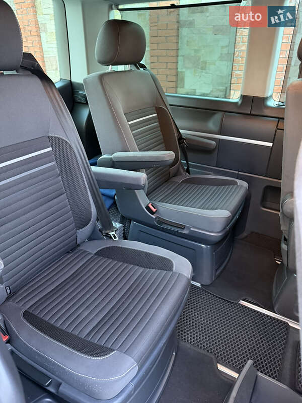 Минивэн Volkswagen Multivan 2015 в Красилове фото 48 Минивэн Volkswagen Multivan 2015 в Красилове