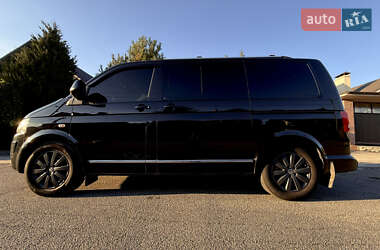 Мінівен Volkswagen Multivan 2012 в 