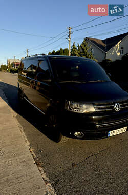 Мінівен Volkswagen Multivan 2012 в 