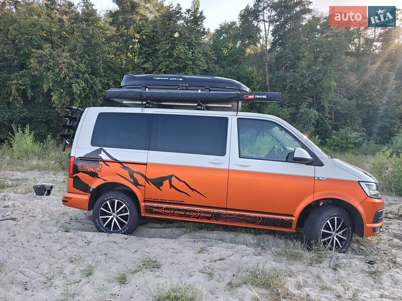Мінівен Volkswagen Multivan 2016 в Черкасах