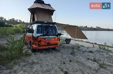 Мінівен Volkswagen Multivan 2016 в 