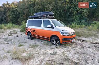 Мінівен Volkswagen Multivan 2016 в 