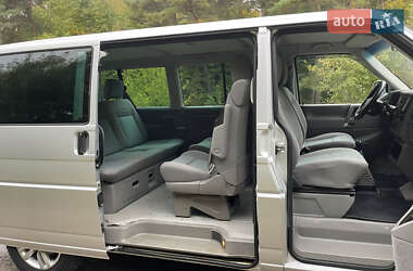 Мінівен Volkswagen Multivan 2003 в 