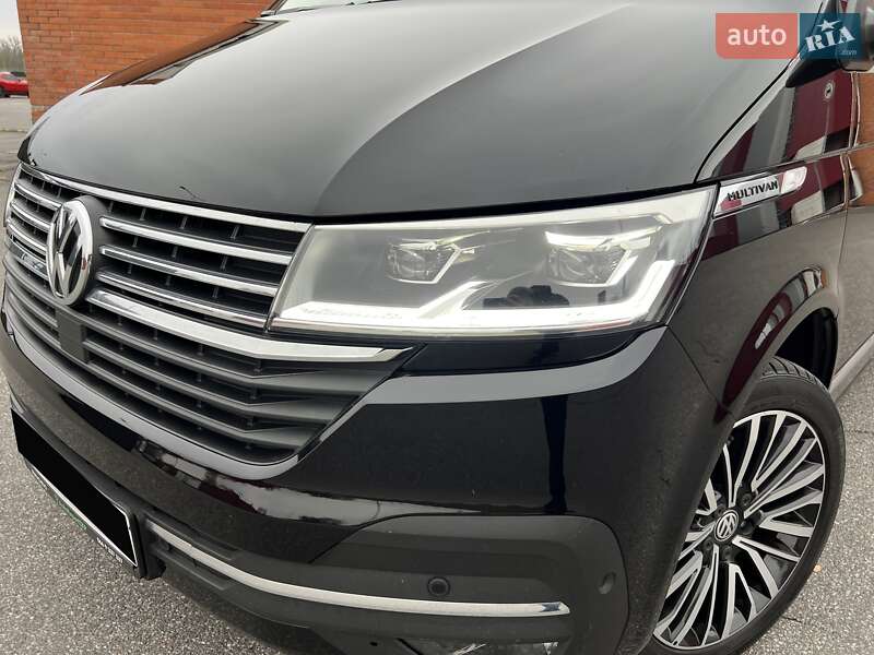 Мінівен Volkswagen Multivan 2019 в Києві