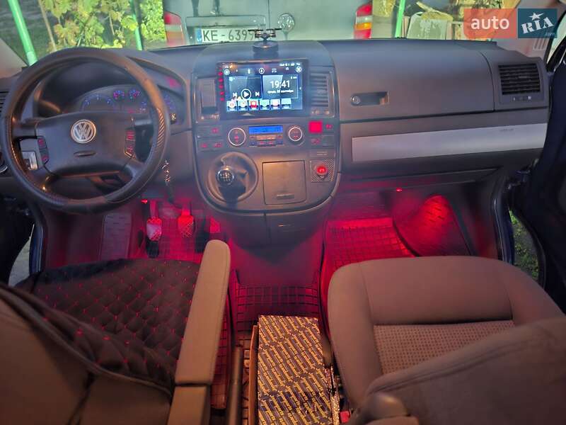 Минивэн Volkswagen Multivan 2004 в Николаеве фото 14 Минивэн Volkswagen Multivan 2004 в Николаеве