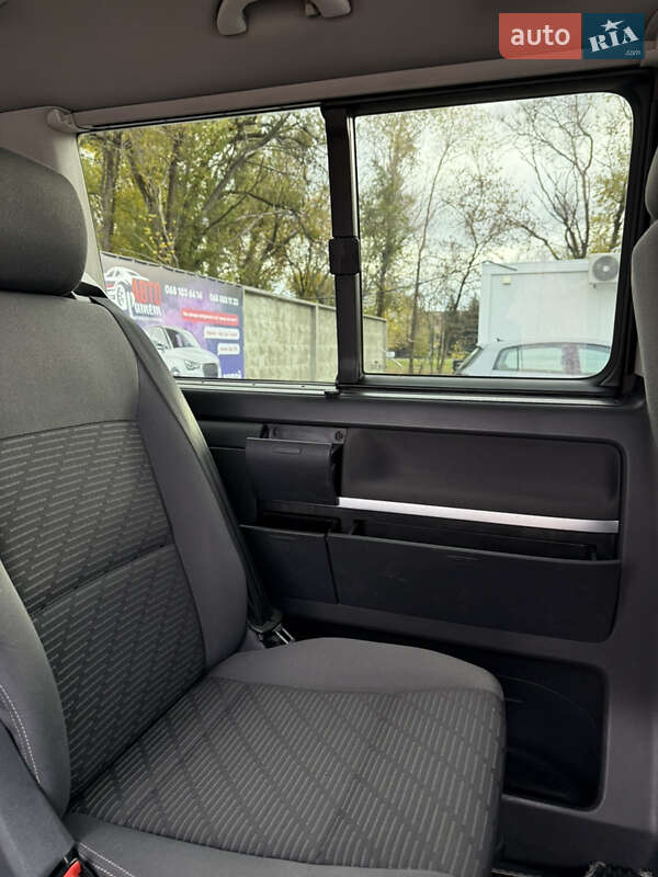 Мінівен Volkswagen Multivan 2010 в Черкасах фото 17 Мінівен Volkswagen Multivan 2010 в Черкасах
