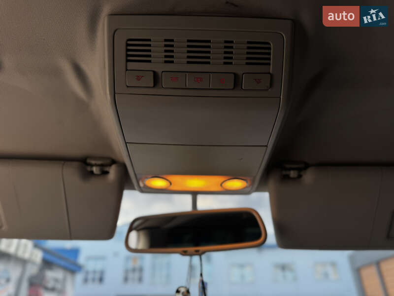 Мінівен Volkswagen Multivan 2007 в Житомирі