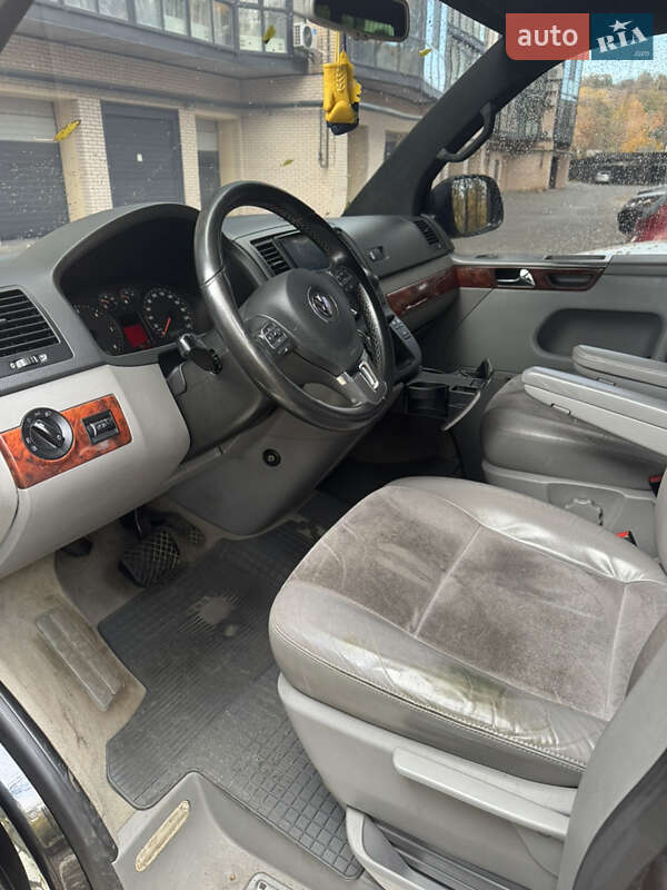 Минивэн Volkswagen Multivan 2008 в Днепре