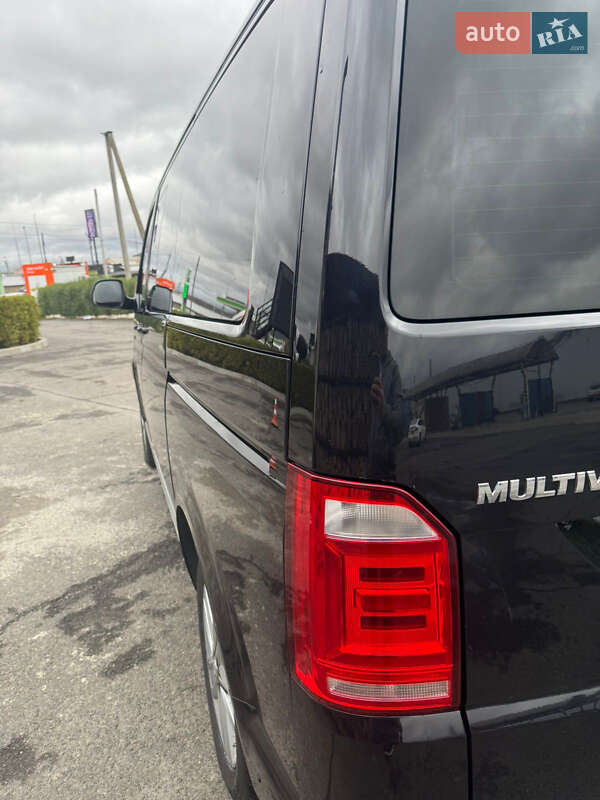 Минивэн Volkswagen Multivan 2016 в Виноградове