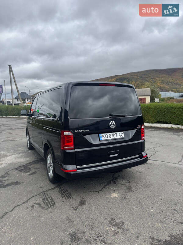 Минивэн Volkswagen Multivan 2016 в Виноградове