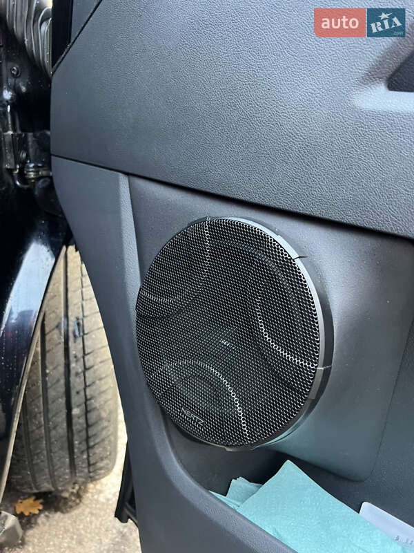 Мінівен Volkswagen Multivan 2012 в Черкасах