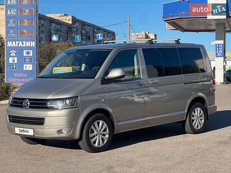 Volkswagen Multivan 2015 Volkswagen Multivan 2015