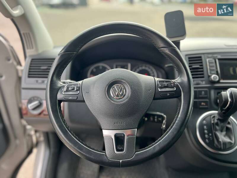 Мінівен Volkswagen Multivan 2015 в Одесі фото 18 Мінівен Volkswagen Multivan 2015 в Одесі