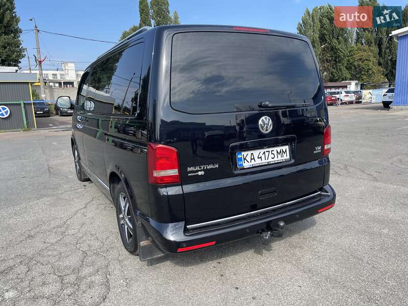 Мінівен Volkswagen Multivan 2012 в Києві