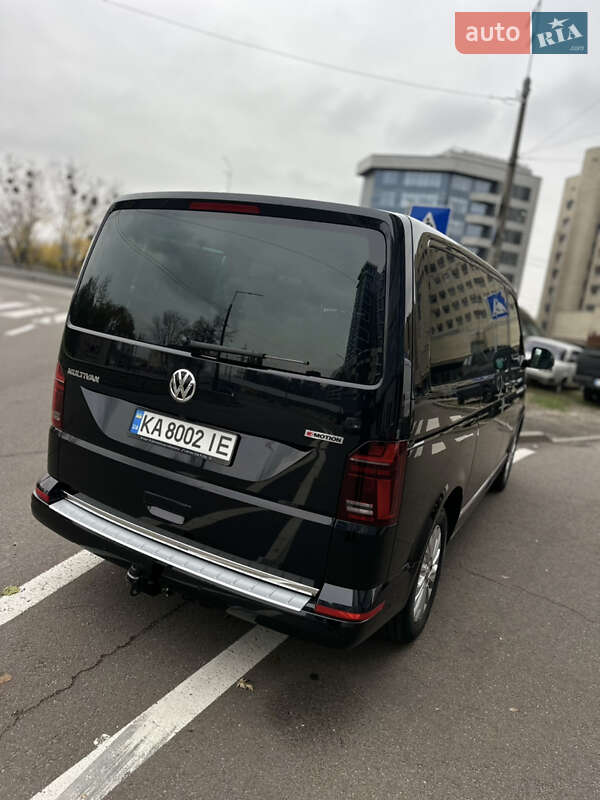 Минивэн Volkswagen Multivan 2022 в Киеве