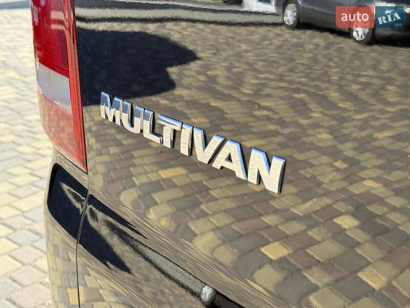 Мінівен Volkswagen Multivan 2013 в Дніпрі