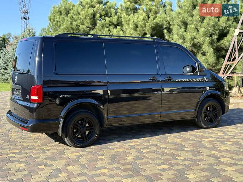 Мінівен Volkswagen Multivan 2013 в Дніпрі