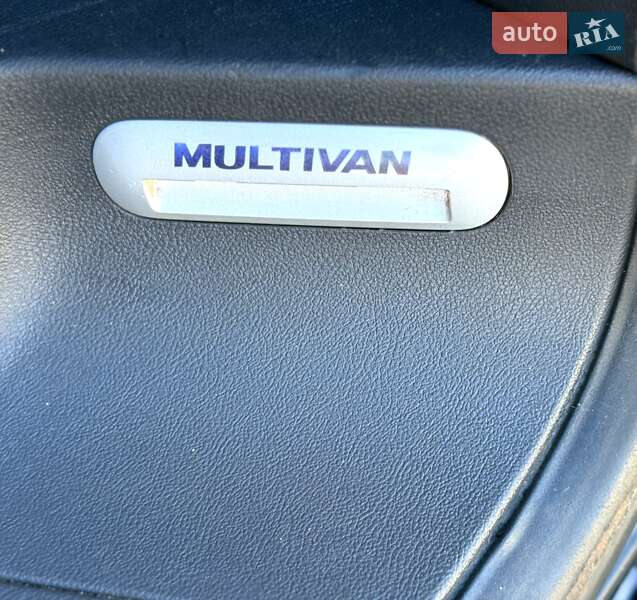 Мінівен Volkswagen Multivan 2013 в Дніпрі