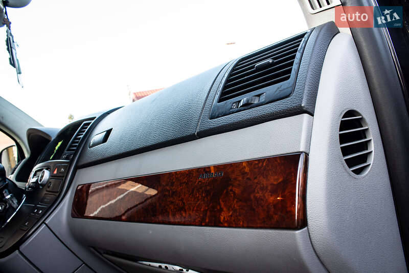 Мінівен Volkswagen Multivan 2007 в Львові