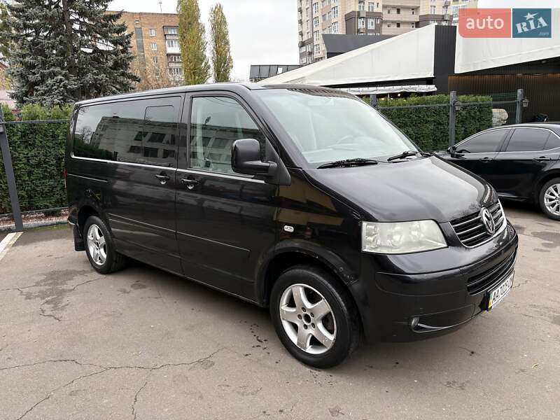 Мінівен Volkswagen Multivan 2006 в Києві