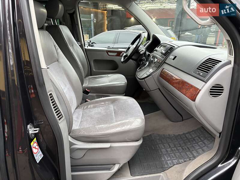Мінівен Volkswagen Multivan 2006 в Києві