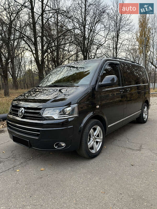 Минивэн Volkswagen Multivan 2011 в Харькове фото 3 Минивэн Volkswagen Multivan 2011 в Харькове