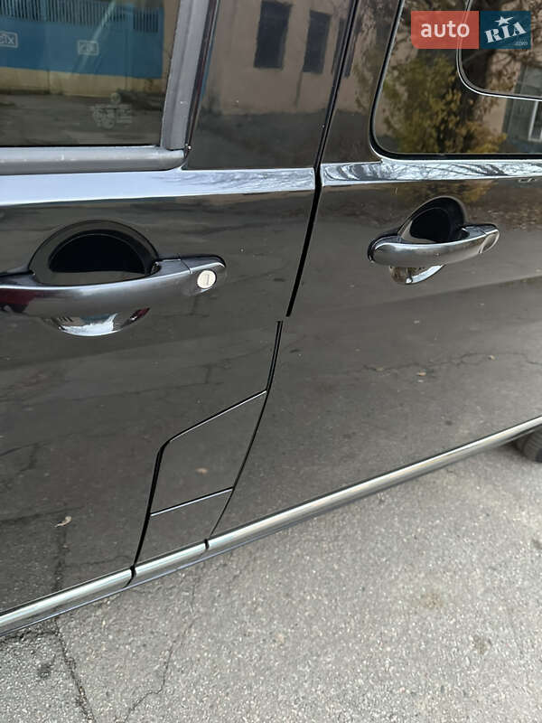 Минивэн Volkswagen Multivan 2011 в Харькове фото 19 Минивэн Volkswagen Multivan 2011 в Харькове