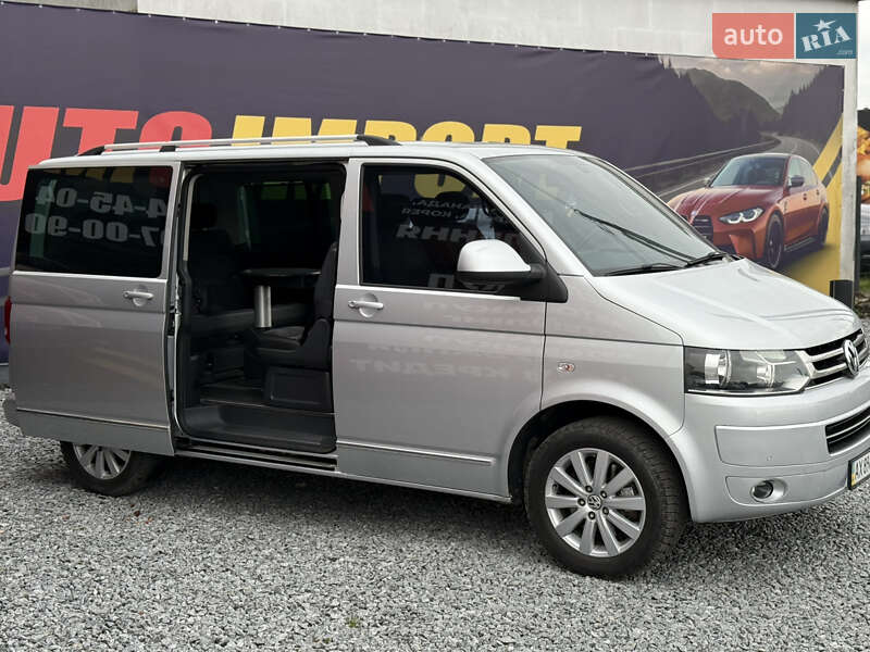 Мінівен Volkswagen Multivan 2011 в Стрию