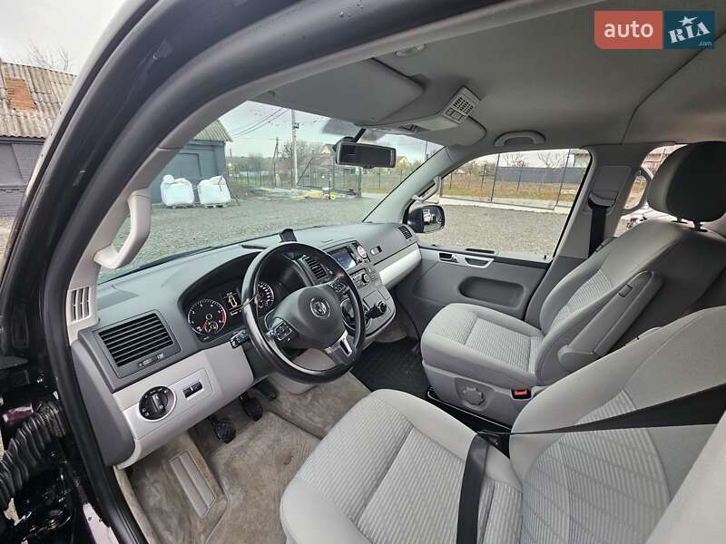 Мінівен Volkswagen Multivan 2014 в Луцьку