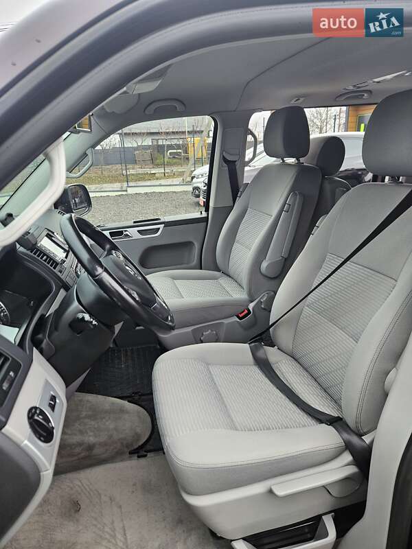 Мінівен Volkswagen Multivan 2014 в Луцьку