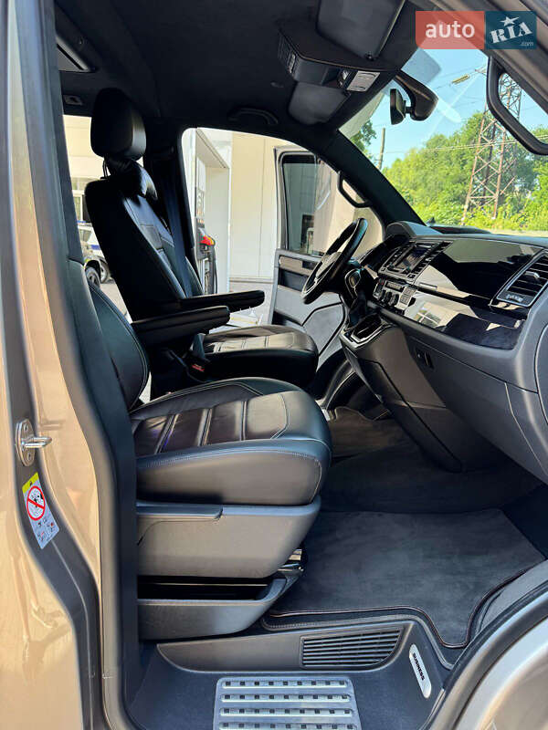 Мінівен Volkswagen Multivan 2017 в Чернівцях фото 20 Мінівен Volkswagen Multivan 2017 в Чернівцях