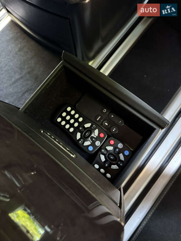 Мінівен Volkswagen Multivan 2017 в Чернівцях фото 30 Мінівен Volkswagen Multivan 2017 в Чернівцях