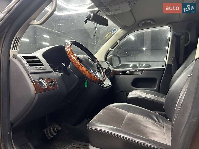 Мінівен Volkswagen Multivan 2015 в Чернівцях фото 9 Мінівен Volkswagen Multivan 2015 в Чернівцях