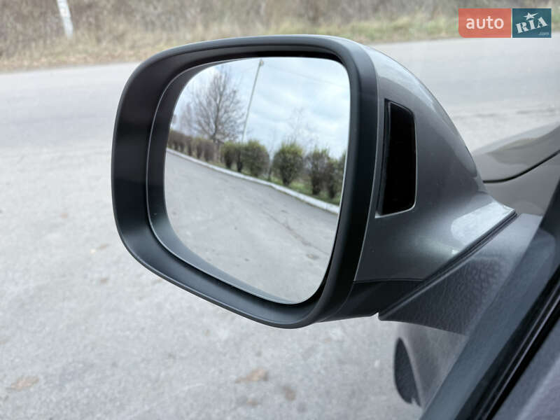 Минивэн Volkswagen Multivan 2020 в Киеве фото 26 Минивэн Volkswagen Multivan 2020 в Киеве