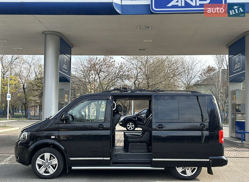 Мінівен Volkswagen Multivan 2011 в Миколаєві