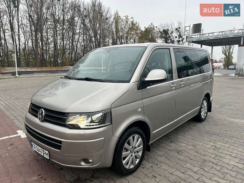 Минивэн Volkswagen Multivan 2012 в Киеве