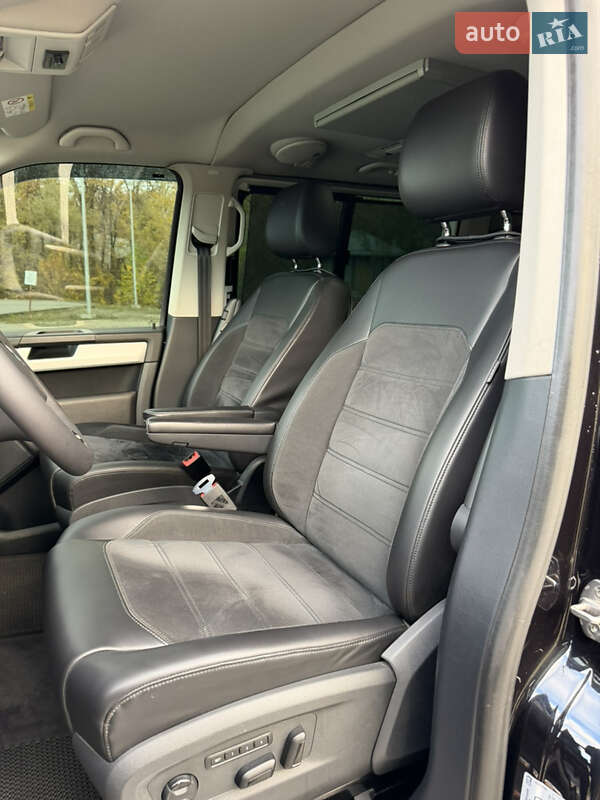 Мінівен Volkswagen Multivan 2015 в Дніпрі