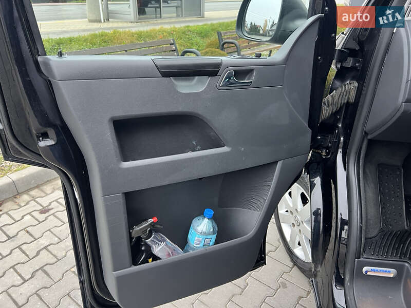 Минивэн Volkswagen Multivan 2013 в Дрогобыче