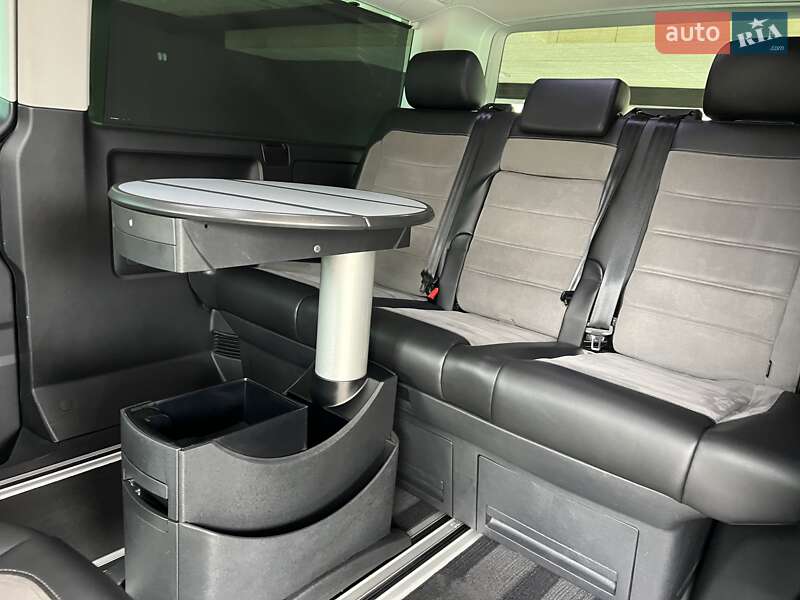 Минивэн Volkswagen Multivan 2021 в Киеве