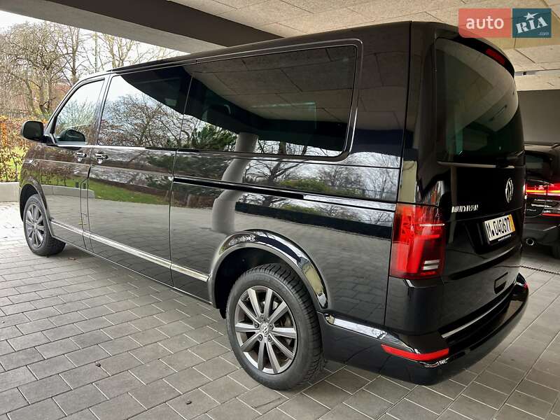 Минивэн Volkswagen Multivan 2021 в Киеве