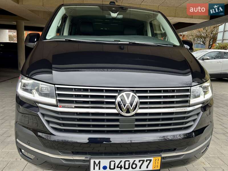 Минивэн Volkswagen Multivan 2021 в Киеве