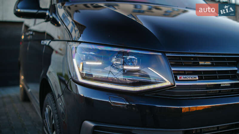 Мінівен Volkswagen Multivan 2016 в Львові